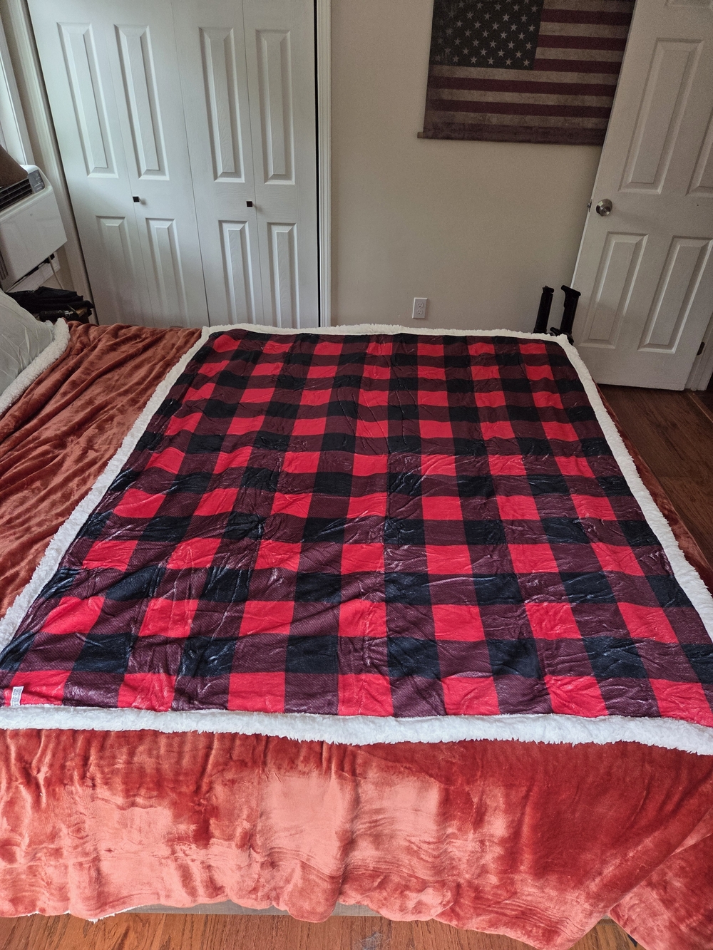 Red and Black Buffalo Plaid Sherpa Throw Blanket